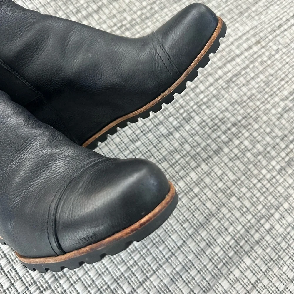UGG Pax Leather Wedge Bootie Brown Size 10